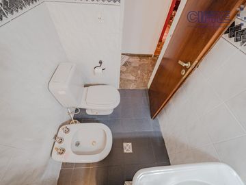 Excelente casa 5 ambientes quincho, patio en Villa Pueyrredón sobre lote de 8,66x41,20