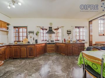 Excelente casa 5 ambientes quincho, patio en Villa Pueyrredón sobre lote de 8,66x41,20