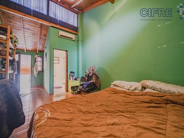 Excelente casa 5 ambientes quincho, patio en Villa Pueyrredón sobre lote de 8,66x41,20