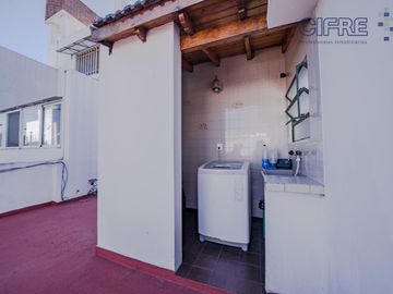 Excelente casa 5 ambientes quincho, patio en Villa Pueyrredón sobre lote de 8,66x41,20