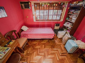 Excelente casa 5 ambientes quincho, patio en Villa Pueyrredón sobre lote de 8,66x41,20