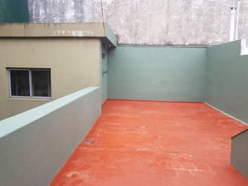 Casa en venta - 3 Dormitorios 1 Baño - Barracas