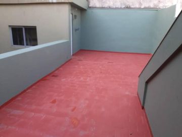 Casa en venta - 3 Dormitorios 1 Baño - Barracas