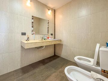 Casa de 3 dormitorios con pileta en los Pasos 2