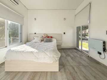 Casa de 3 dormitorios con pileta en los Pasos 2