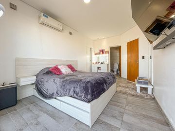 Casa de 3 dormitorios con pileta en los Pasos 2