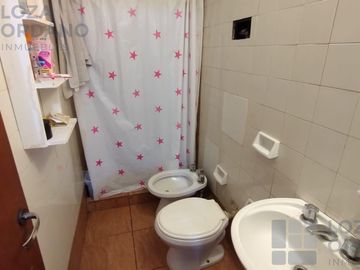 Departamento duplex en venta 2 dormitorios Alto Alberdi con patio