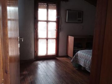 Casa en venta - 3 Dormitorios 2 Baños - Villa Gesell