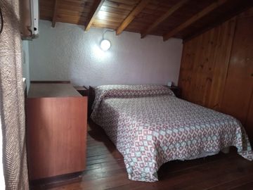 Casa en venta - 3 Dormitorios 2 Baños - Villa Gesell