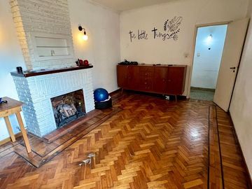 Casa 4 ambientes en venta en Castelar