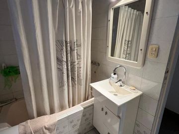 Casa 4 ambientes en venta en Castelar