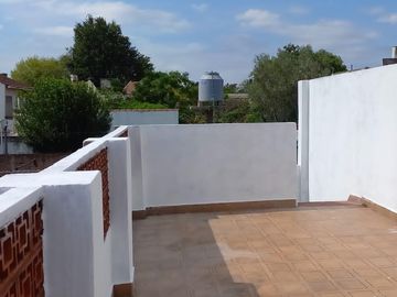 Casa 3 ambientes en zona centrica de Ezeiza