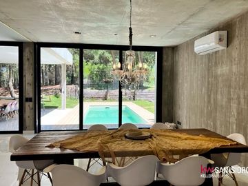 Casa En Alquiler Senderos Iv , 5 Dormitorios. Piscina Climatizada.