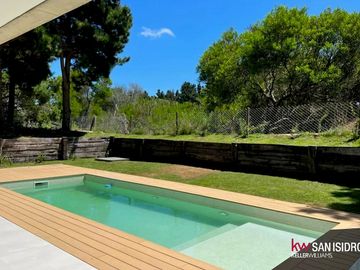 Casa En Alquiler Senderos Iv , 5 Dormitorios. Piscina Climatizada.