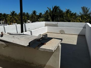 Villa Nueva En Venta en la Playa en Esquina