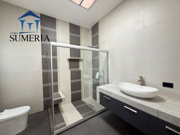 CASA SÚPER BONITA EN VENTA EN ALTOZANO