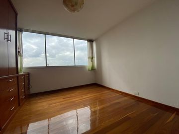VENTA DE DEPARTAMENTO, EN COLONIA JARDINES DEL PEDREGAL, COYOACÁN