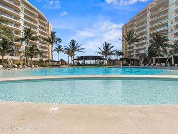 Departamento frente al mar en venta en Nuevo Vallarta