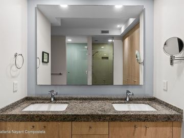 Departamento frente al mar en venta en Nuevo Vallarta