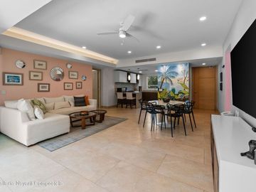 Departamento frente al mar en venta en Nuevo Vallarta