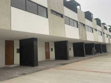VENTA TH AMUEBLADO  EN BENITO JUAREZ NORTE EN MERIDA