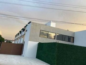 VENTA TH AMUEBLADO  EN BENITO JUAREZ NORTE EN MERIDA