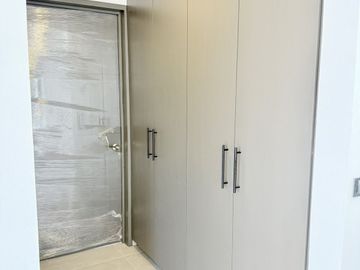 Casa en venta en Fracc. La Finca – Diseño industrial y habitación en PB