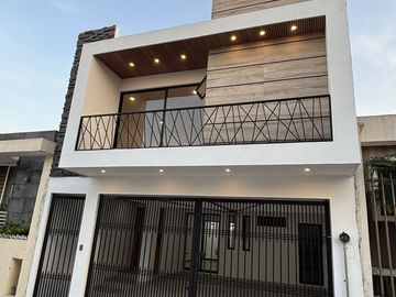 Casa en venta en Fracc. Morada del Quetzal- Amplios espacios sociales
