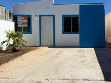 Casa en venta PASEOS DE OPICHEN | ENTREGA INMEDIATA |