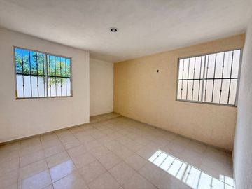 Casa en venta PASEOS DE OPICHEN | ENTREGA INMEDIATA |