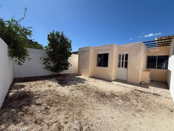Casa en venta PASEOS DE OPICHEN | ENTREGA INMEDIATA |