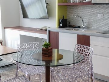 🌟 SINGULAR JOY – One Bedroom Unit 411
