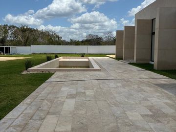 Casa en venta de 1 planta en Residencial Morera Cholul Mérida Yucatán.