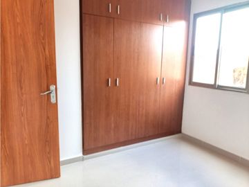 SE VENDE APARTAMENTO EN CIUDAD JARDIN, BARRANQUILLA.