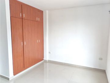 SE VENDE APARTAMENTO EN CIUDAD JARDIN, BARRANQUILLA.