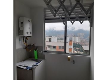 Venta de apartamento en colinas de los Búcaros Bello