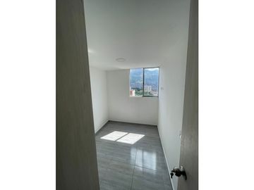 Venta de apartamento en colinas de los Búcaros Bello