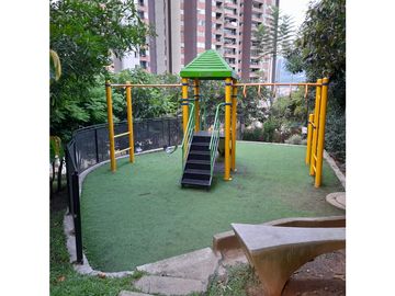 Venta de apartamento en colinas de los Búcaros Bello