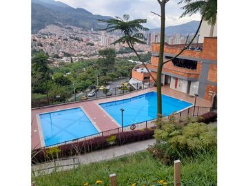 Venta de apartamento en colinas de los Búcaros Bello