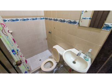 VENTA CASA TRES NIVELES BARRIO BRETAÑA CN W:9198641