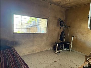 CASA 3 AMBIENTES con cochera Ituzaingo