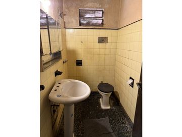 CASA 3 AMBIENTES con cochera Ituzaingo
