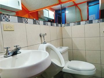 Oportunidad Quitumbe, Casa en Venta, 478m2, 3 departamentos