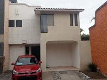 Casa en  Venta en Bosques del Campestre