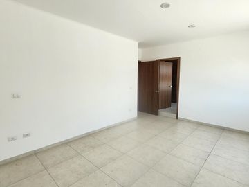 Casa en Venta Loma Alta Tres Marías Fraccionamiento privado