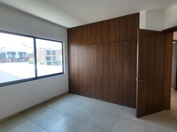 Casa en Venta Loma Alta Tres Marías Fraccionamiento privado