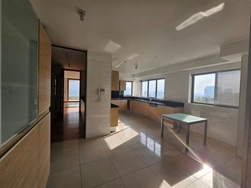 Departamento en Venta en cristal abelli 2988