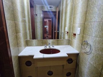 Venta Gran Departamento con cochera Nueva Cordoba