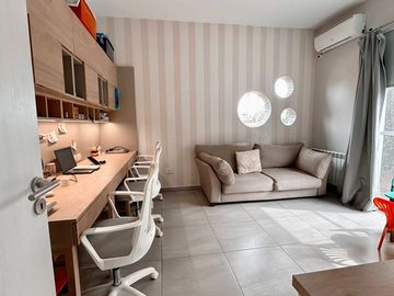 CASA MODERNA 4 DORMITORIOS- SAN MARINO FUNES HILLS