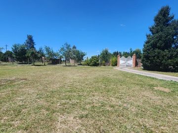 VENTA CASA 3 AMB Bº PRIVADO LOS OMBÚES FCIO VARELA